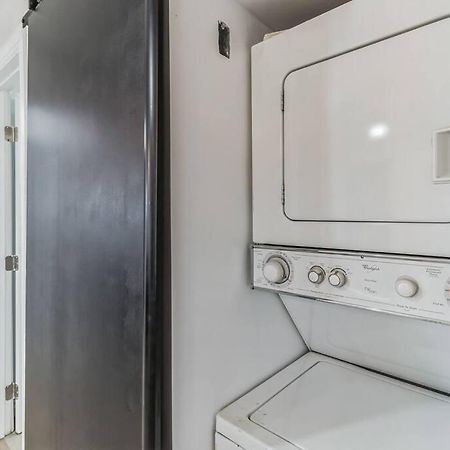 Modern City Ranch 3 Bdrm Family Home Access By Dirt Road Palmdale Eksteriør bilde